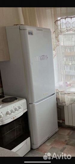 Продаю холодильник