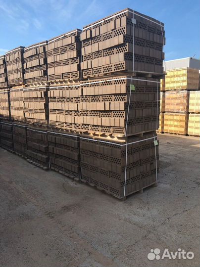 Кирпич (рядовой, облицовочный, блоки строительные)