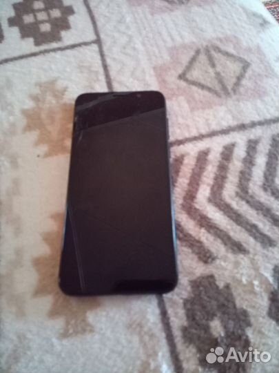 Cотовый телефон