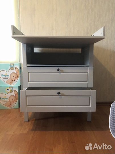 Пеленальный комод, кроватка IKEA Сундвик