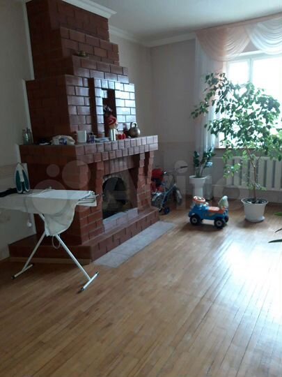 Коттедж 350 м² на участке 12 сот.