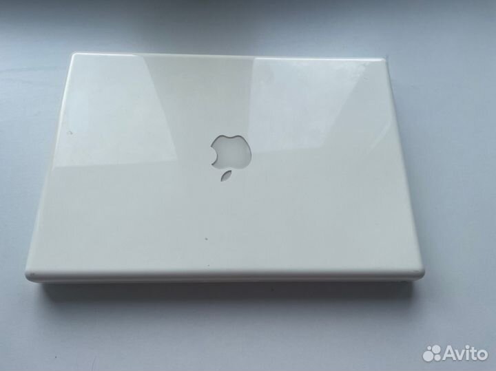Ноутбук Apple macbook late 2007