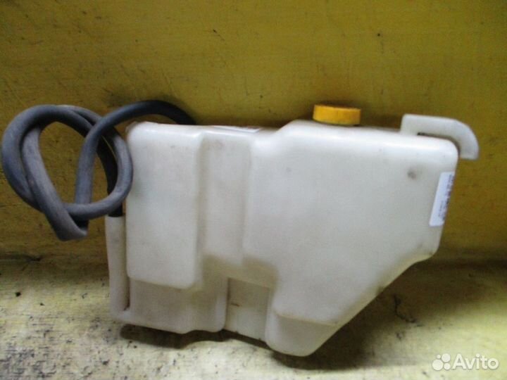 Бачок расширительный на Nissan Expert VW11 QG18DE