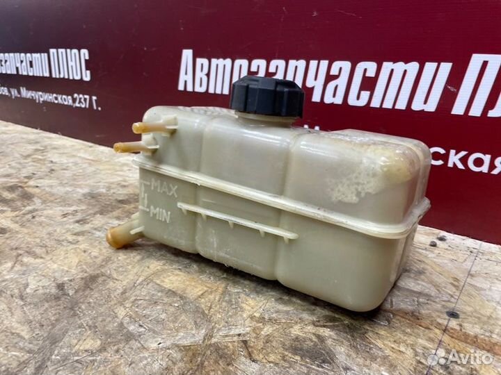 Бачок расширительный LADA Priora