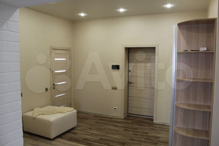 Коттедж 180 м² на участке 10 сот.