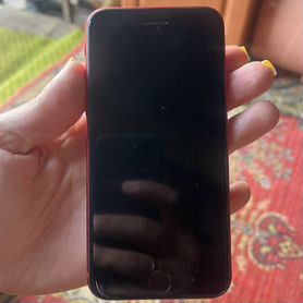 iPhone SE, 64 ГБ