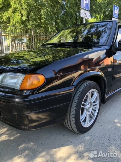 Автомобильное сиденье