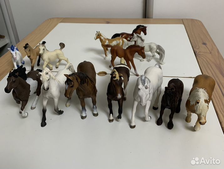 Фигурки лошадей schleich