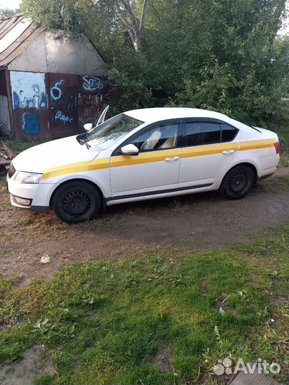 Skoda Octavia 1.6 AT, 2015, 462 000 км