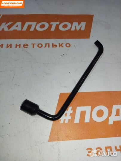 Ключ колесный (балонный) Peugeot 208 2012