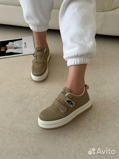 Кроссовки ugg