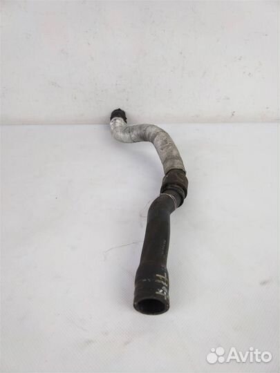 Патрубок системы охлождения фольксваген Passat B6