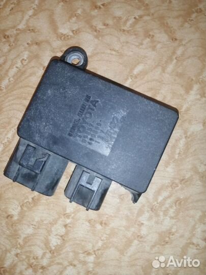 Блок управления вентилятором Тойота королла е150