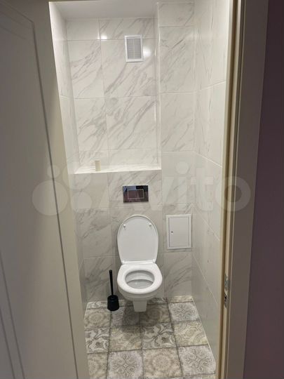 2-к. квартира, 58 м², 2/8 эт.