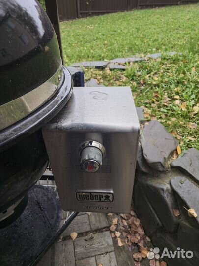 Гриль Weber Summit 61см