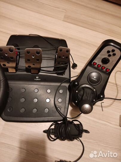 Руль Logitech G27 хорошее состояние