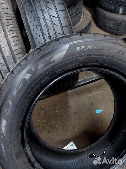 Bridgestone Playz PX-RV 215/60 R17 96H