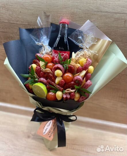 Корпоративные подарки к 23 февраля, 8 марта, букет