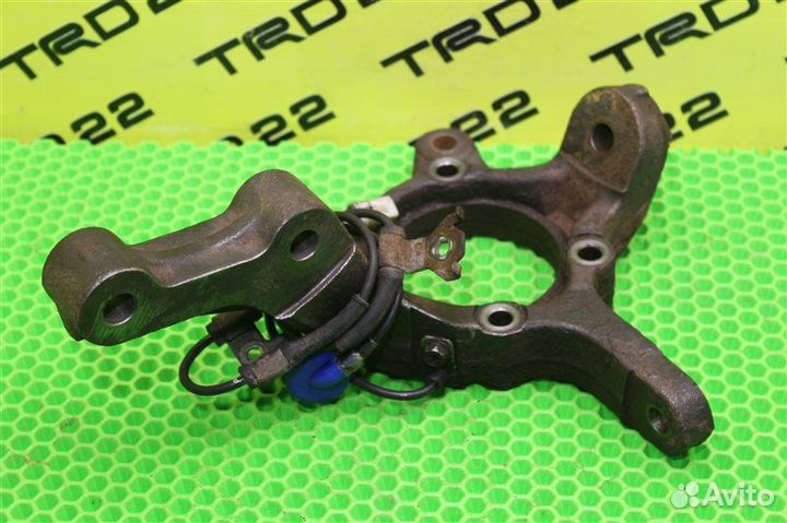 Кулак поворотный передний правый Suzuki Grand