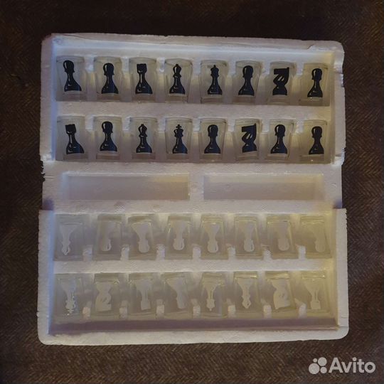 Шахматы рюмки