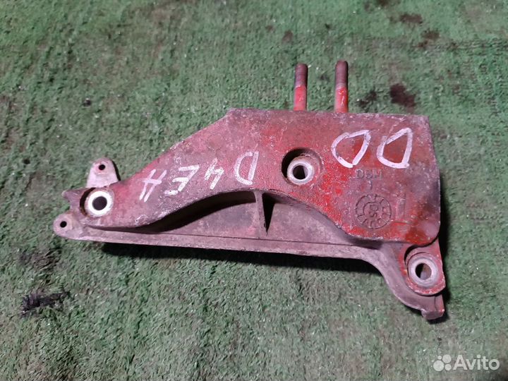 Кронштейн опоры двигателя Hyundai Tucson