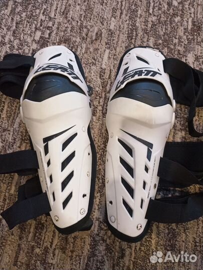 Наколенники leatt dual axis ххl