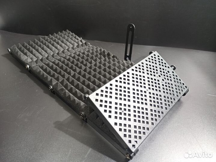 98618 Изоляционный щит для микрофона