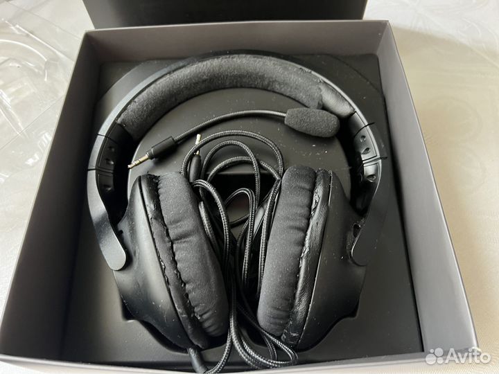 Игровые наушники Logitech G PRO