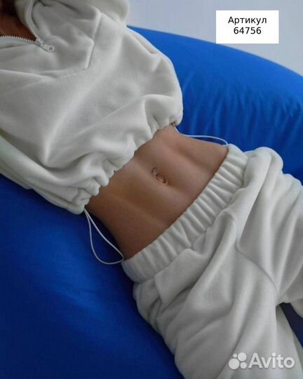 Костюм женский