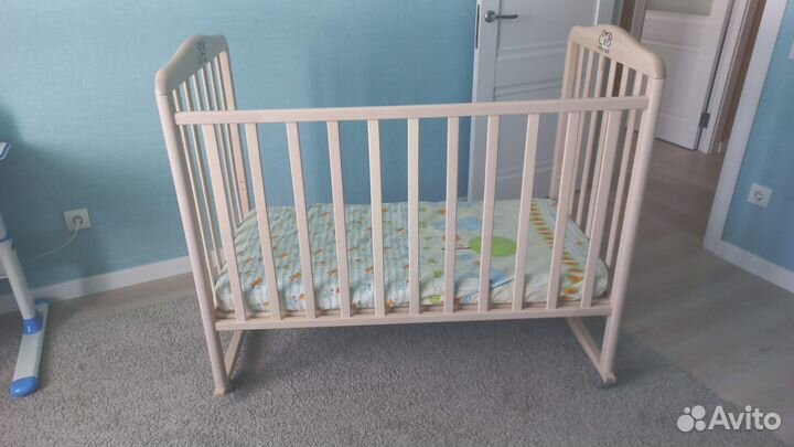 Детская кроватка