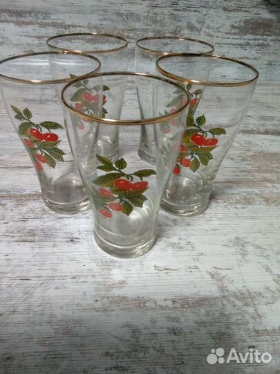 Рюмки и Бокалы цветное стекло Антиквариат