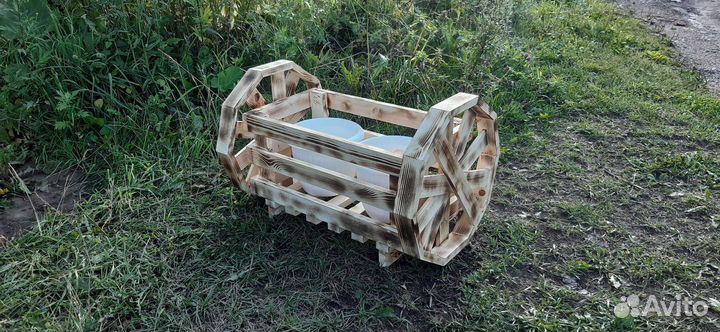 Подставка для цветов, вазон тележка