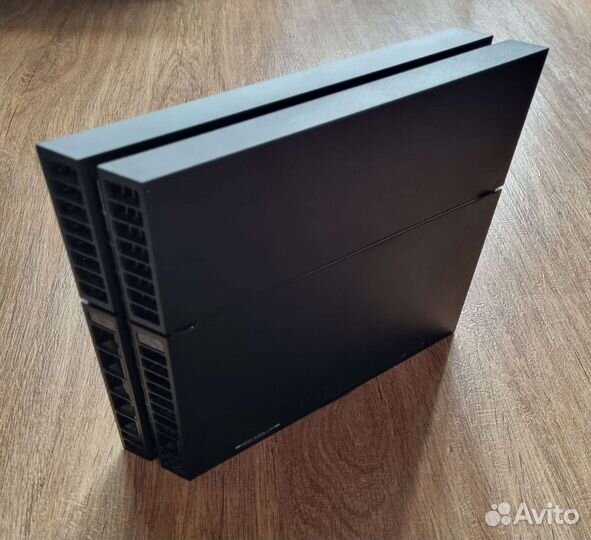 Sony Playstation 4 CUH-1208B 1Tb