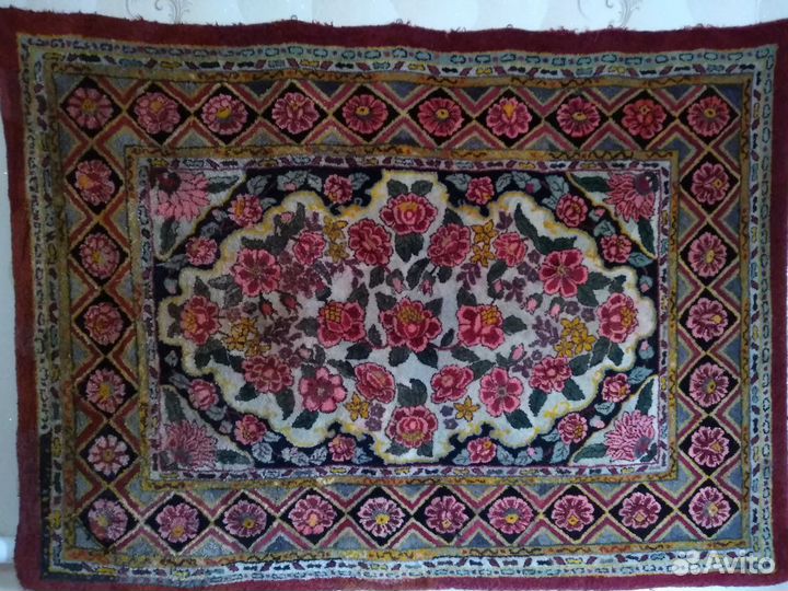 Ковер ручной работы