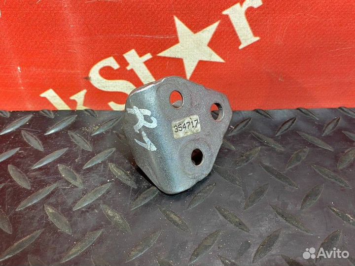 Ответная часть замка двери Renault T, Volvo FH