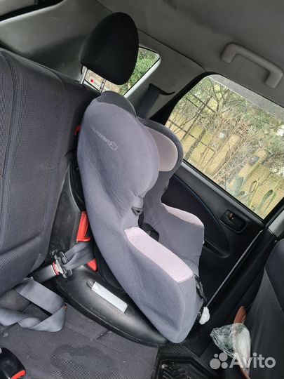 Автомобильное детское кресло