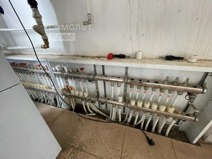 Дом 304,9 м² на участке 18,8 сот.