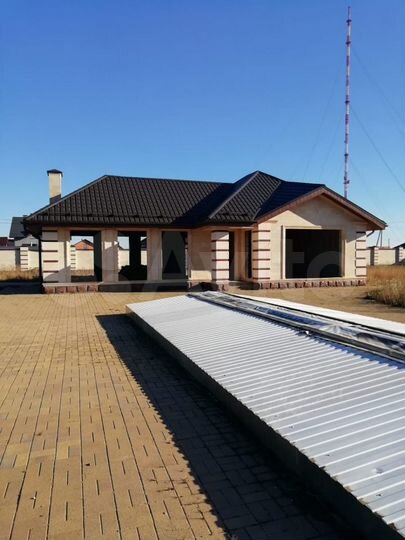 Дом 661 м² на участке 60 сот.