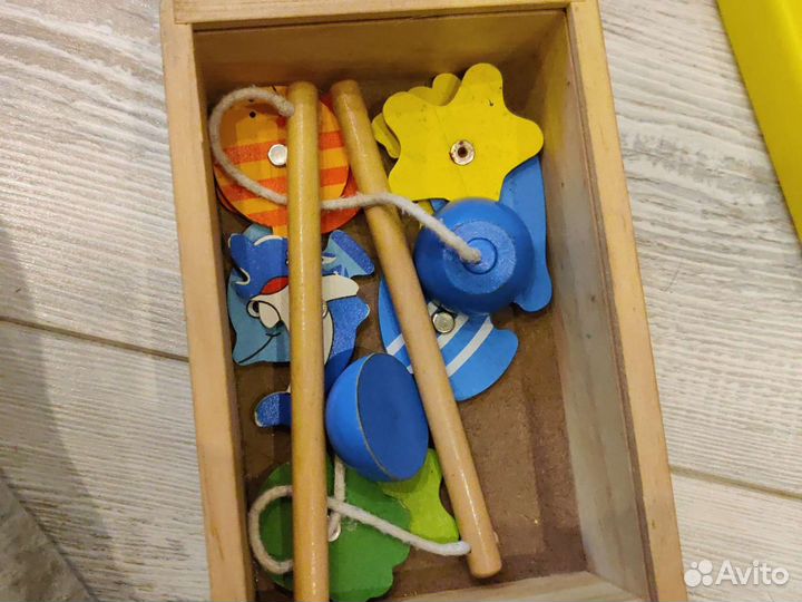 Детские развивающие игрушки