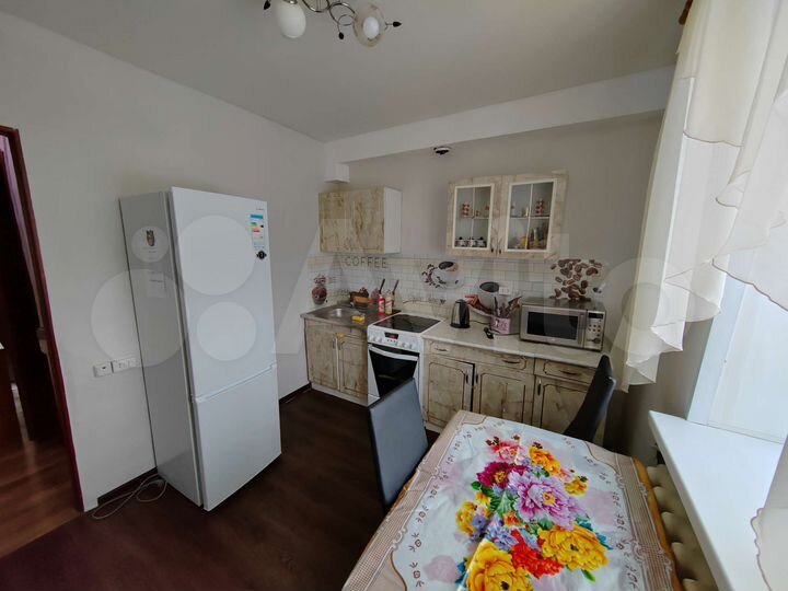 2-к. квартира, 42 м², 1/2 эт.