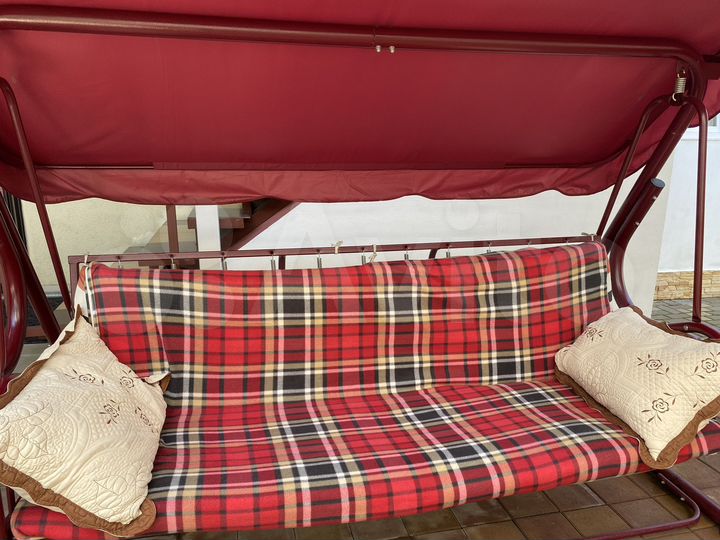 Комната 60 м², 2/2 эт.