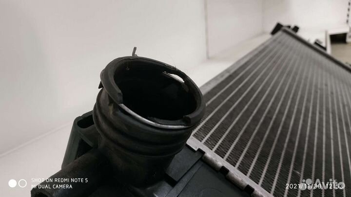 Радиатор охлаждения на фольтсваген крафтер