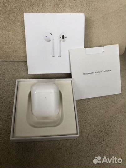 Беспроводные наушники apple airpods