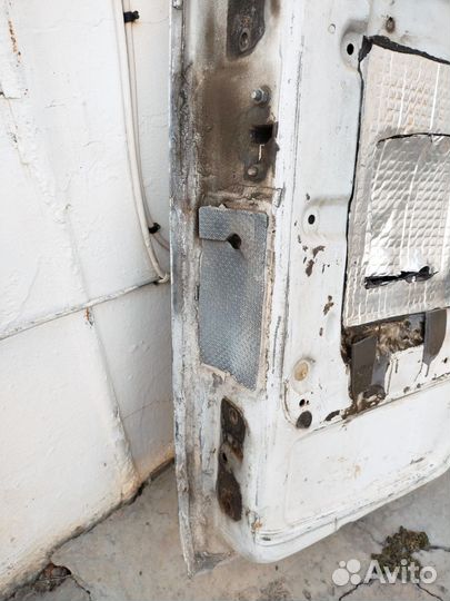Дверь передняя правая