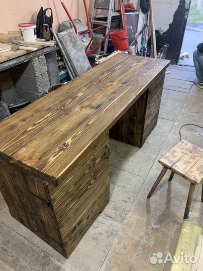 Стол деревянный из массива