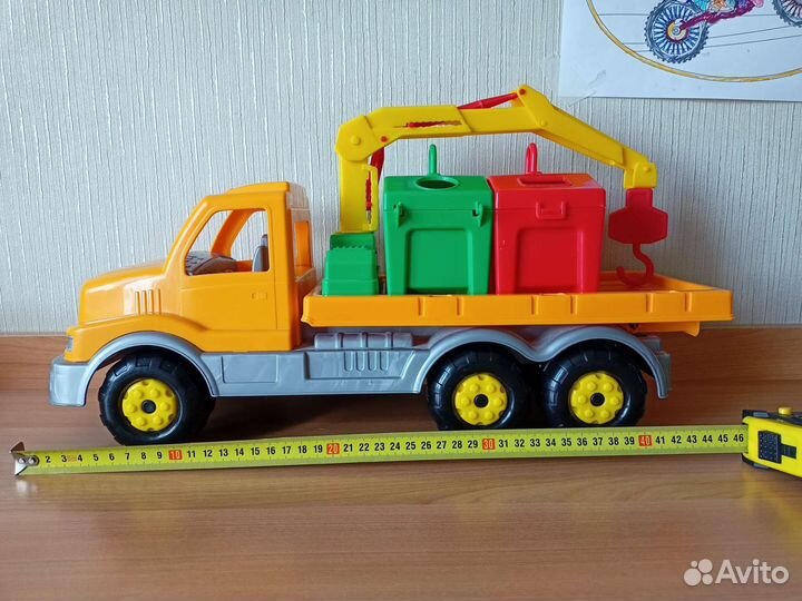 Игрушки для мальчиков и девочек