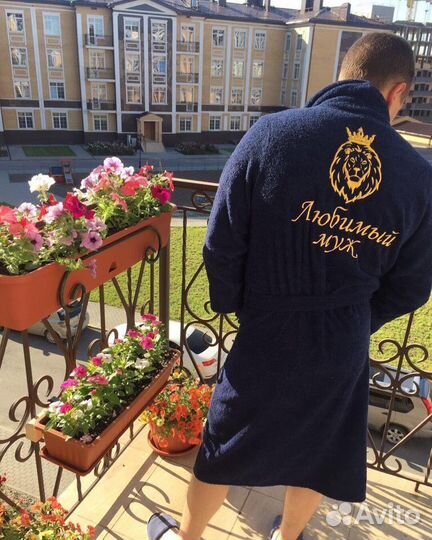 Мужской махровый халат с вышивкой на заказ