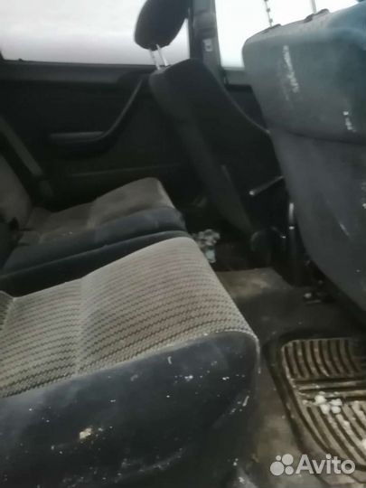 Салон тойота карина Е