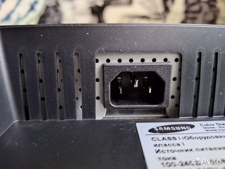 Монитор Samsung syncmaster