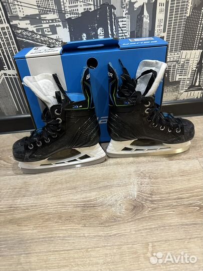 Коньки хоккейные детские 31 размер bauer